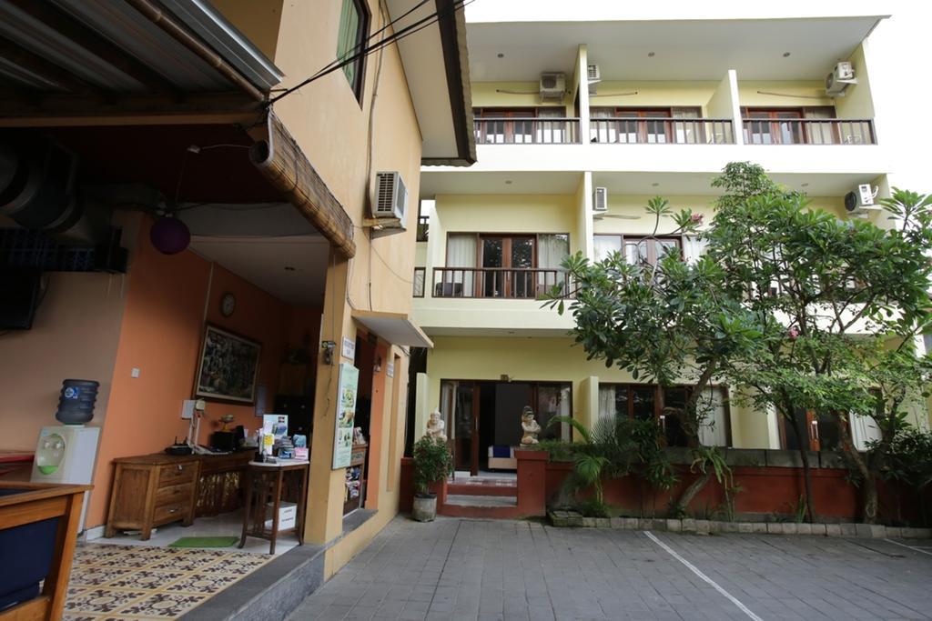 Hotel Reddoorz @ Pantai Cemara Sanur Exterior foto